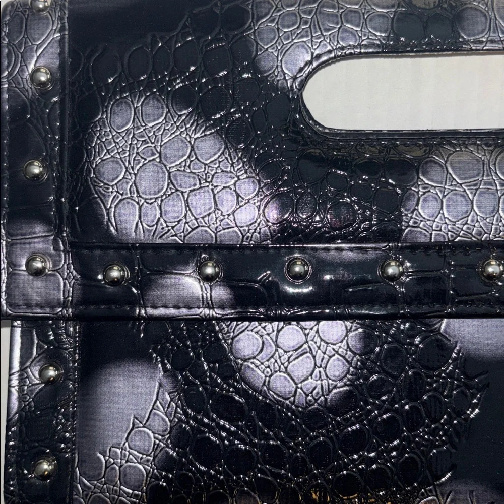 CAPIZ BRAND BLACK GRAY/SILVER HAND BAG/CLUTCH PATENT LEATHER FAUX SKIN STUDDED